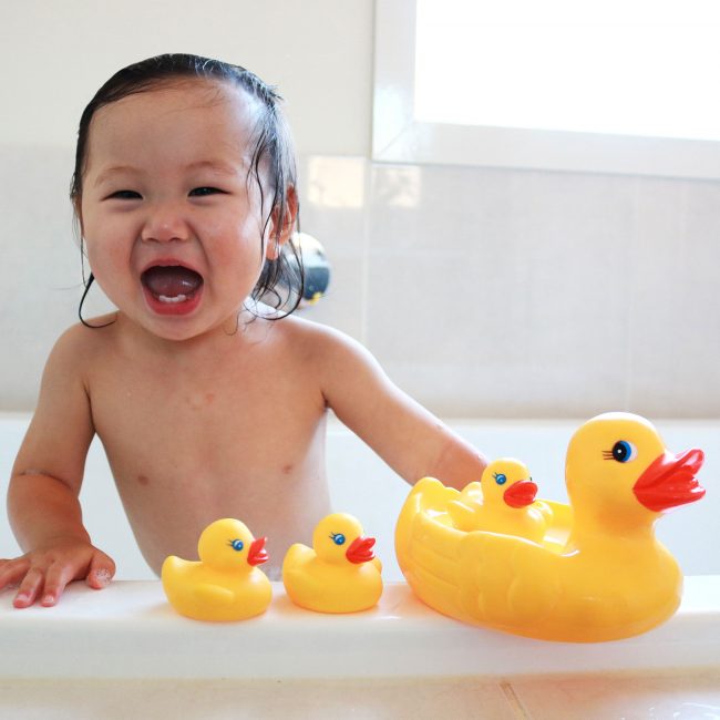 Bath-duckie-family-11